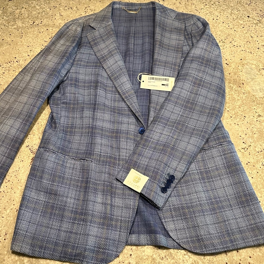 Socapri Linen Jacket - Picture 2 of 4